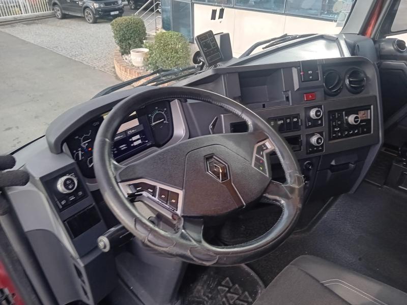 Tracteur Renault Gamme T 520