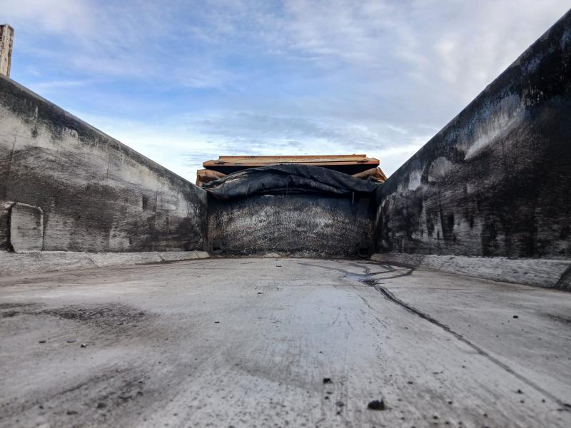 Camion Renault Lander 430 DXI Benne Benne arrière