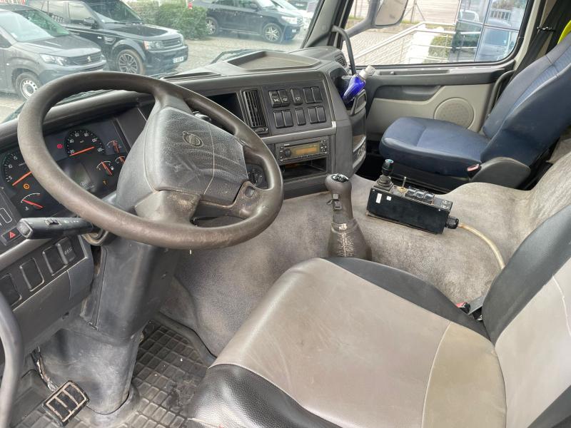 Camion Volvo FM 440 Polybenne