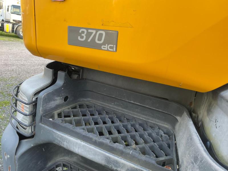 Camion Renault Kerax 370 DCI Benne Bi-benne