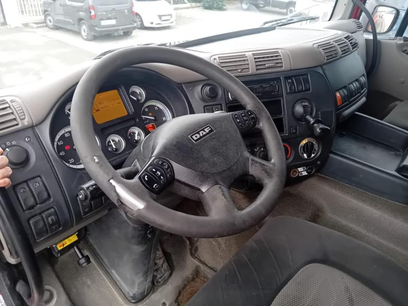 Tracteur DAF CF85 460