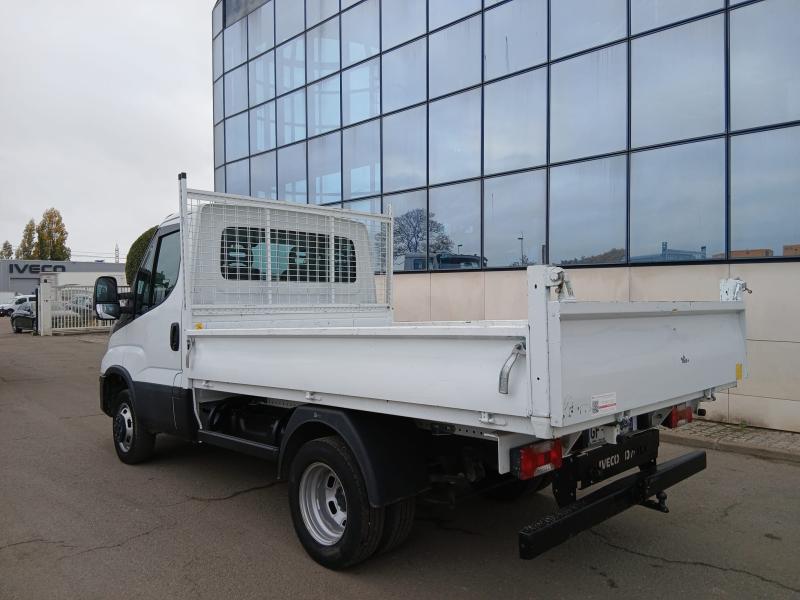 Utilitaire Iveco 35.140 Benne Benne arrière