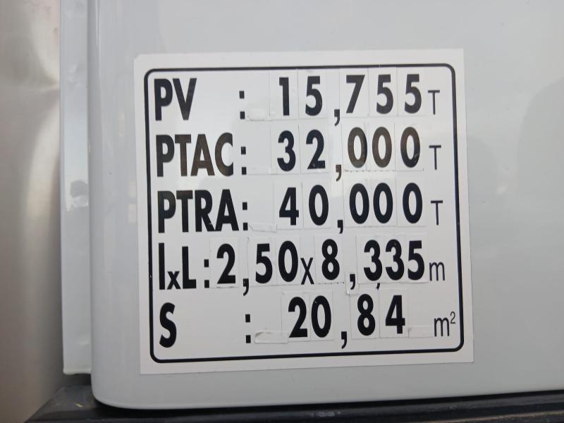 Camion Iveco Trakker Polybenne