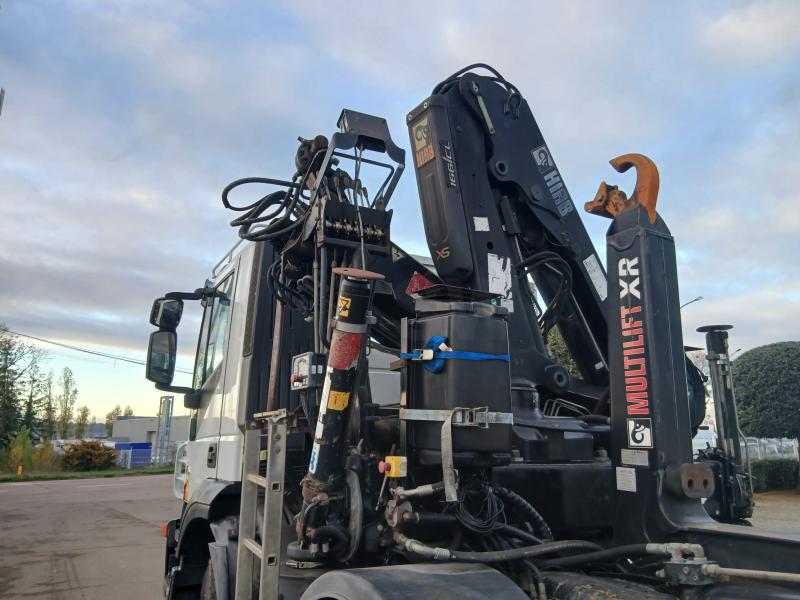 Camion Iveco Trakker Polybenne
