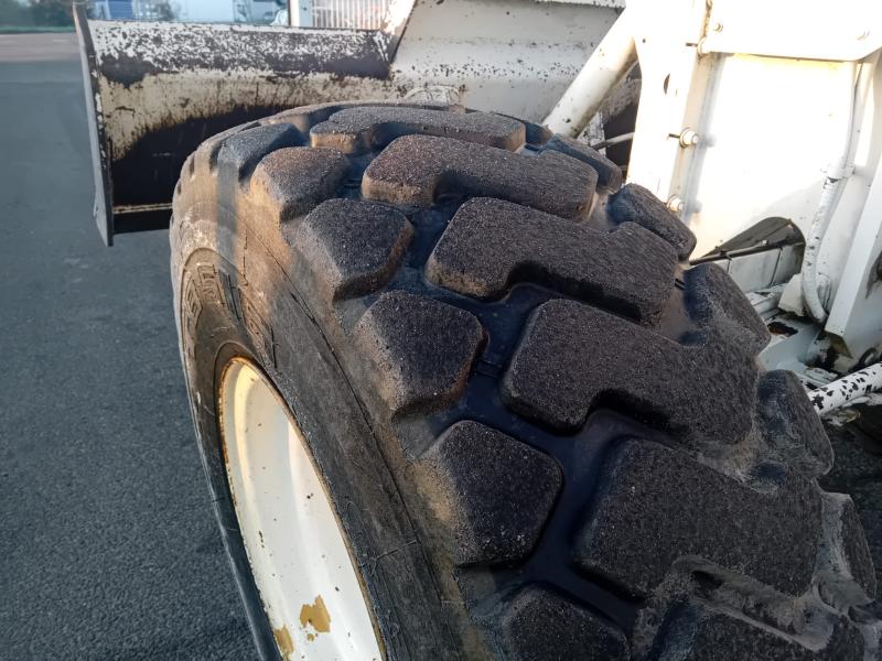 Niveleuse Caterpillar 12H