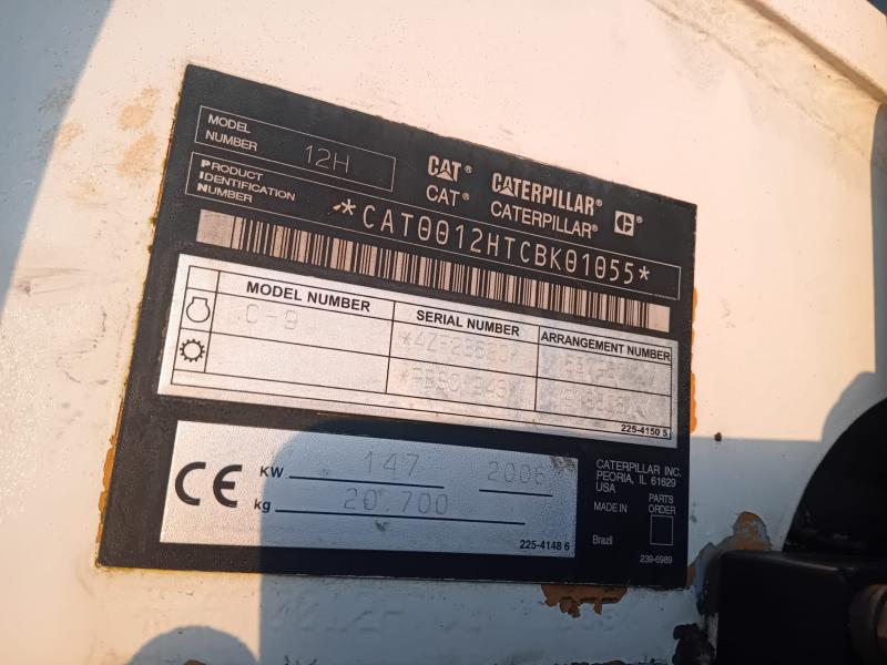 Niveleuse Caterpillar 12H