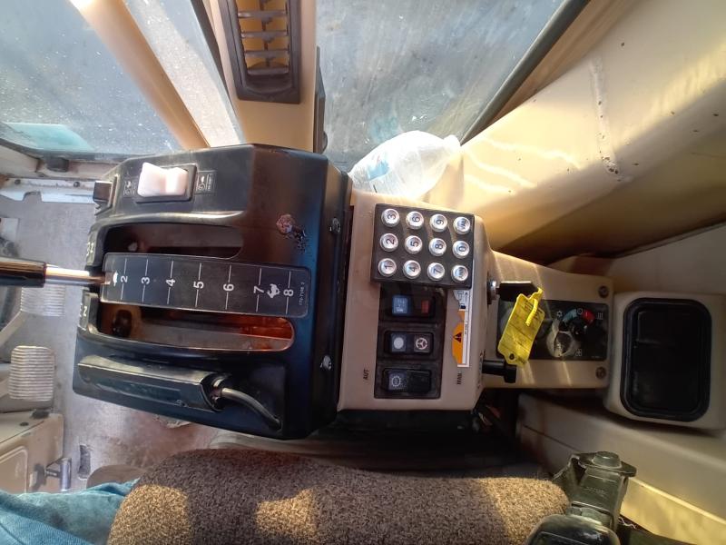 Niveleuse Caterpillar 12H