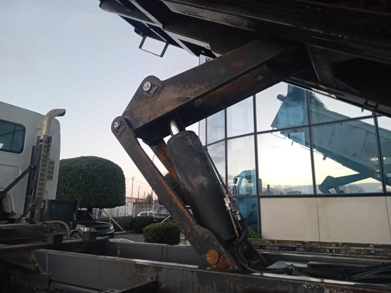 Camion Renault Kerax 410 DXI Benne Bi-benne