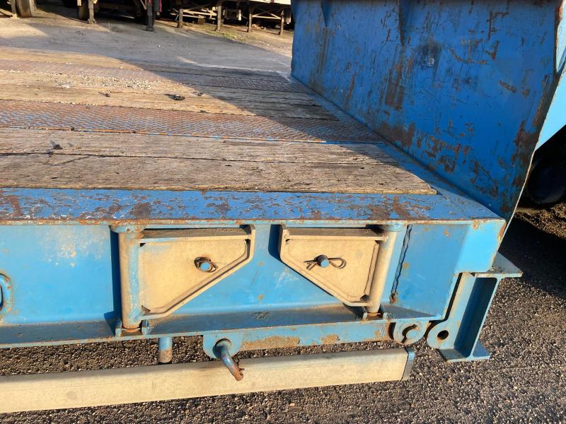 Semi-remorque Kaiser Porte engins