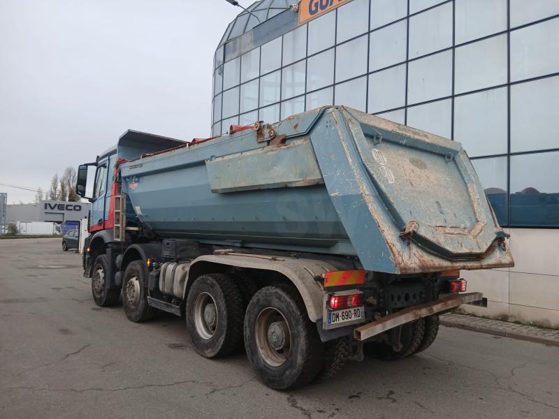 Camion Mercedes Arocs 4143 Benne Benne arrière
