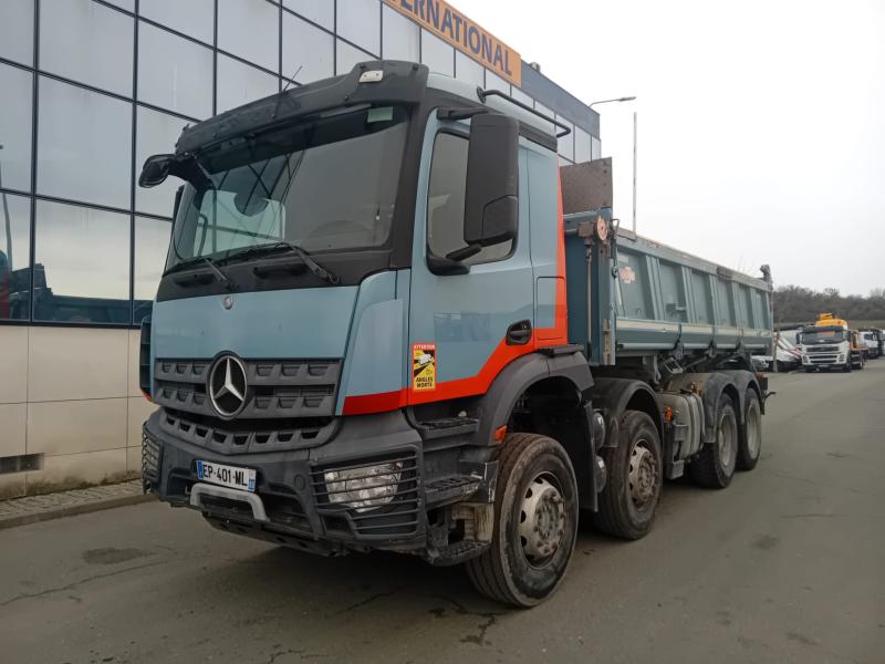 Camion Mercedes Arocs 4143 Benne Bi-benne