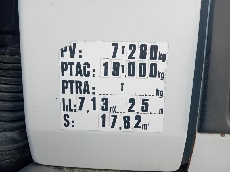 Camion Renault Premium 250 Citerne Produits chimiques