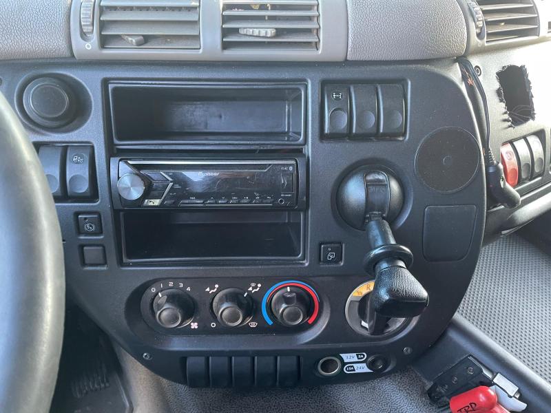 Camion DAF CF75 310 Rideaux coulissants PLSC (tautliner)