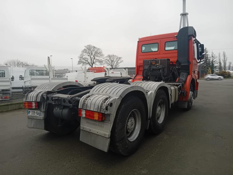Tracteur Mercedes Actros 3351