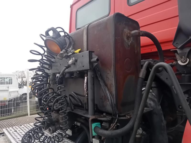 Tracteur Mercedes Actros 3351