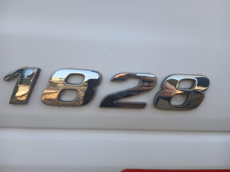 Camion Mercedes Axor 1829 Fourgon