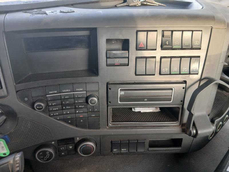 Camion Volvo FMX 410 Polybenne