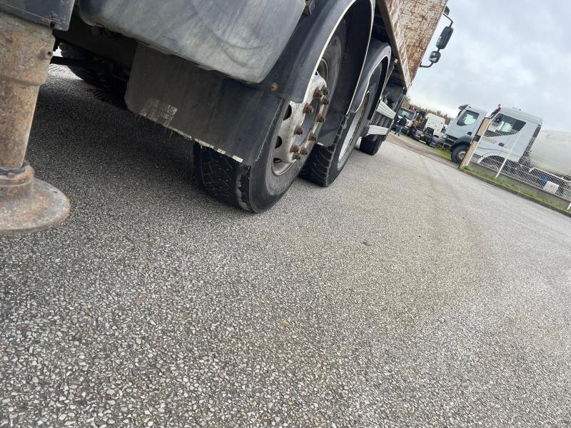 Camion DAF CF85 360 Plateau