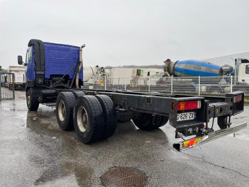Camion Volvo FH12 Châssis