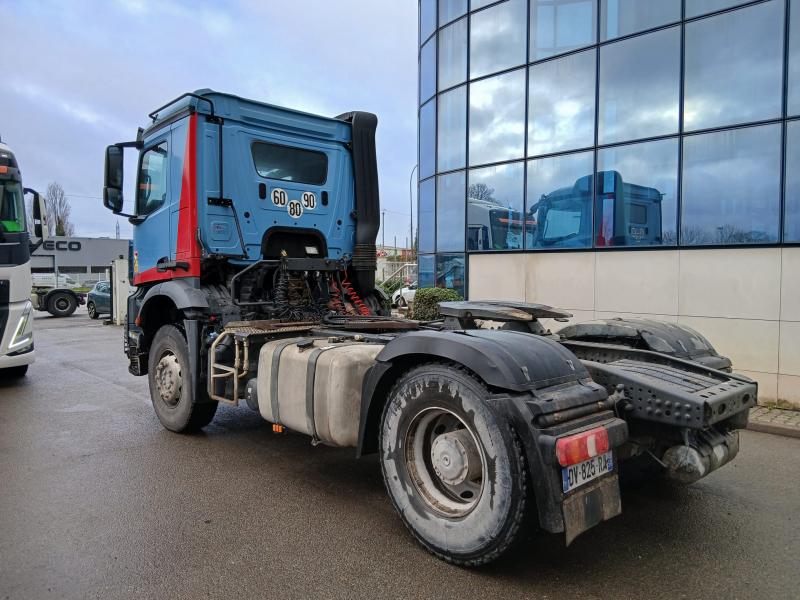 Tracteur Mercedes Arocs 1842
