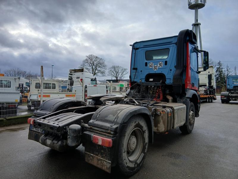 Tracteur Mercedes Arocs 1842