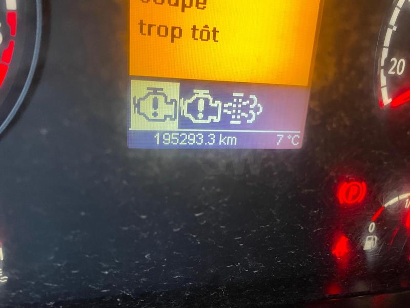 Engin de voirie Scania P 320 Camion benne à ordures ménagères