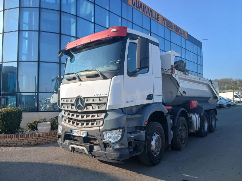 Camion Mercedes Arocs 3242 Benne Benne arrière