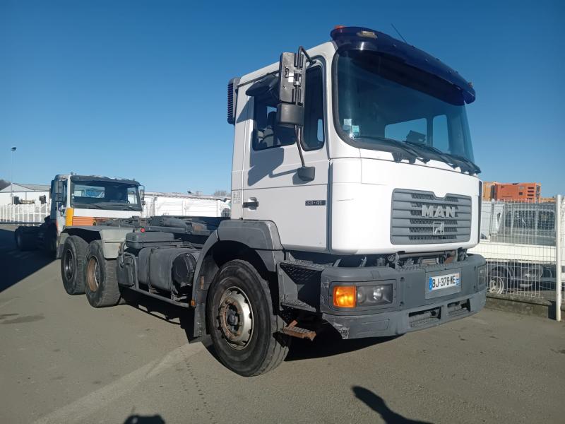 Camion MAN 33.414 Polybenne