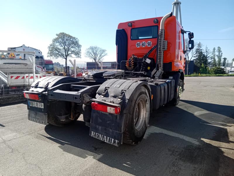 Tracteur Renault Premium Lander