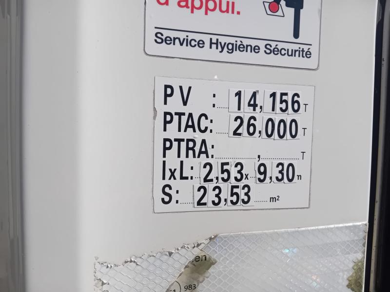 Engin de voirie Scania P 320 Camion benne à ordures ménagères