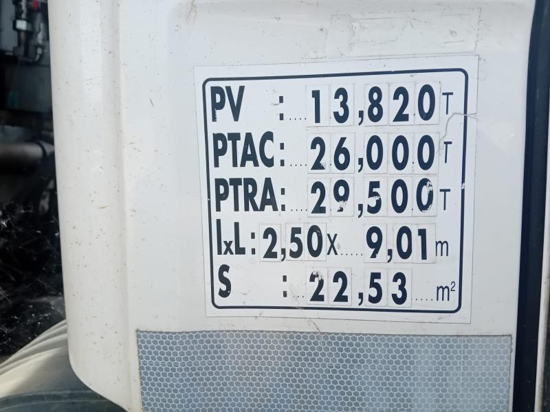 Engin de voirie Scania P 320 Camion benne à ordures ménagères
