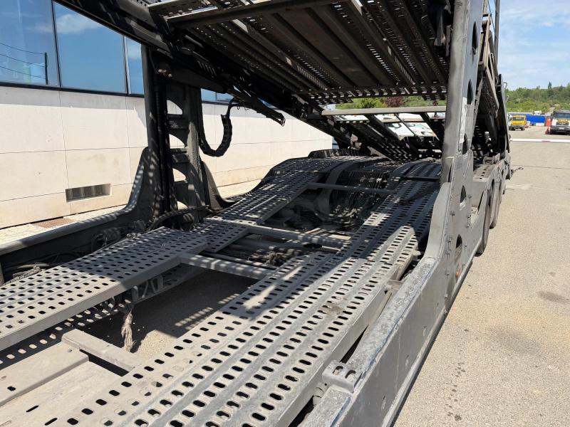Camion remorque Scania P 450 Porte voitures