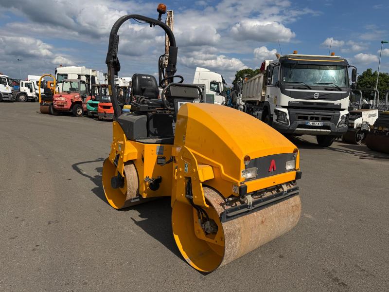 Compacteur Ammann ARX 26 Compacteur à main Rouleau vibrant