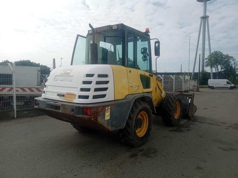 Chargeuse Komatsu WA90-3 Chargeuse sur pneus