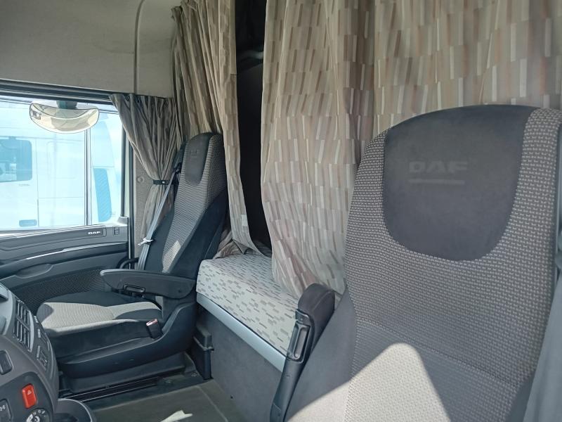 Tracteur DAF XF 460