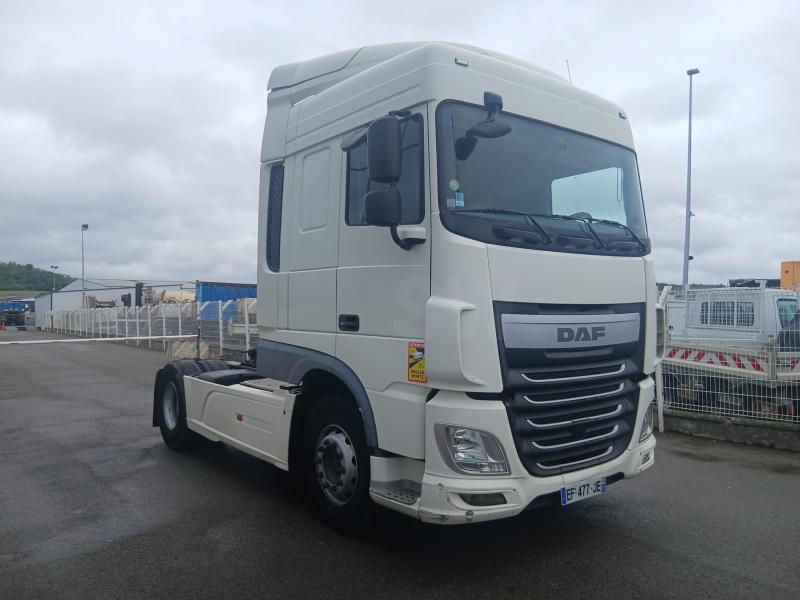 Tracteur DAF XF 460