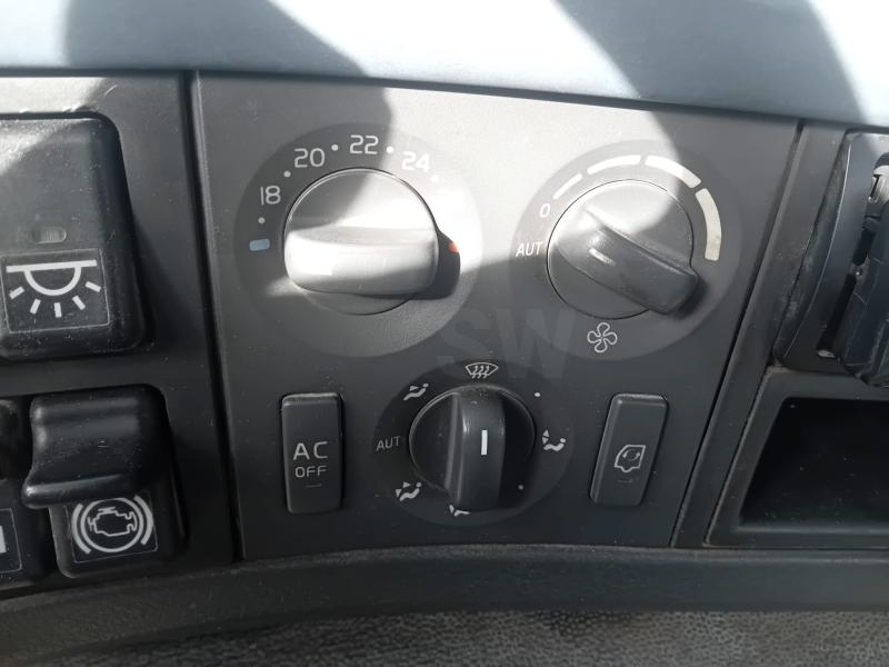 Camion Volvo FM Multibenne
