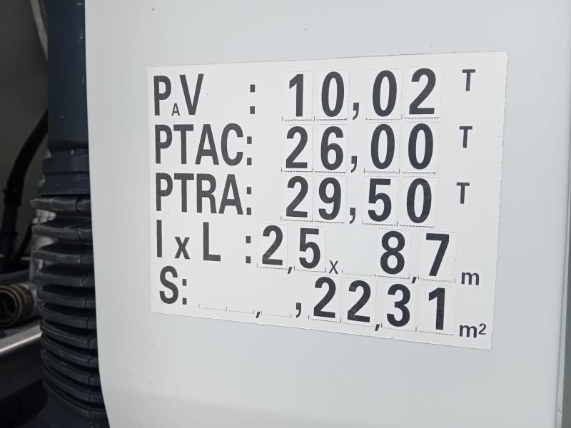 Camion Renault Premium 320 DXI Citerne Hydrocarbures