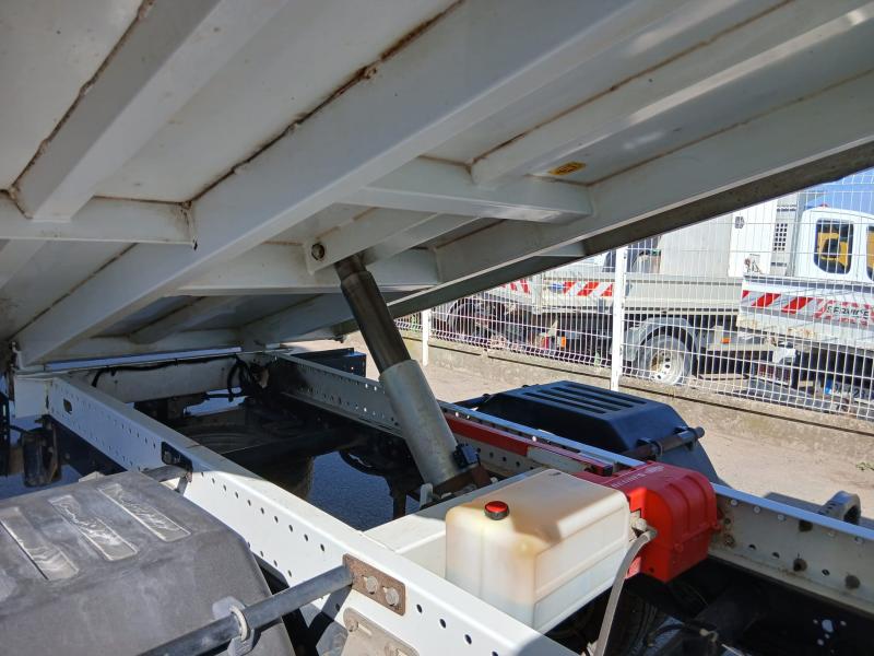 Utilitaire Iveco Daily 35C13 Benne Benne arrière