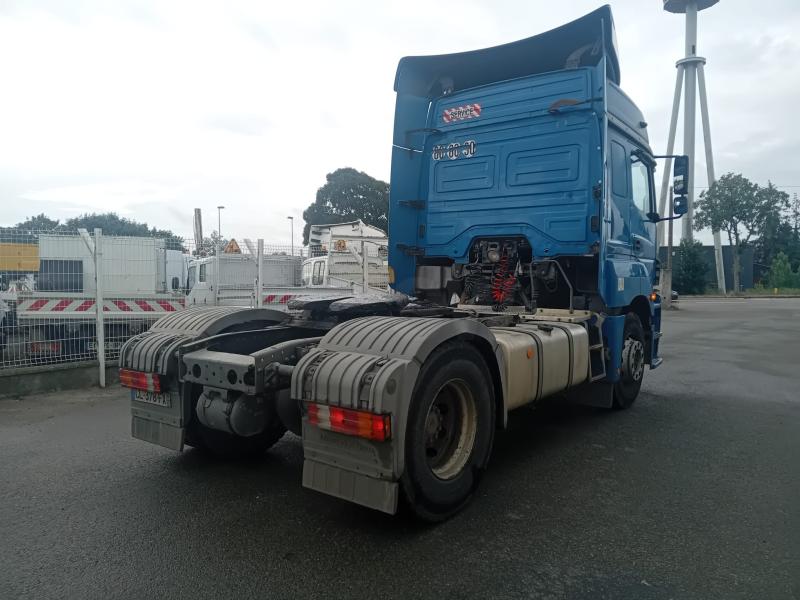 Tracteur Mercedes Axor 1843