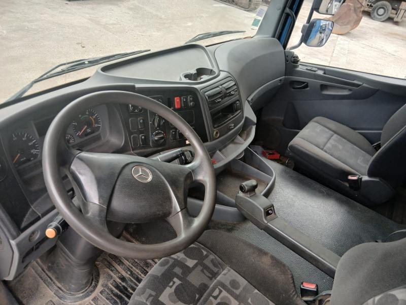 Tracteur Mercedes Axor 1843