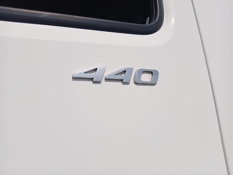 Tracteur DAF CF 440