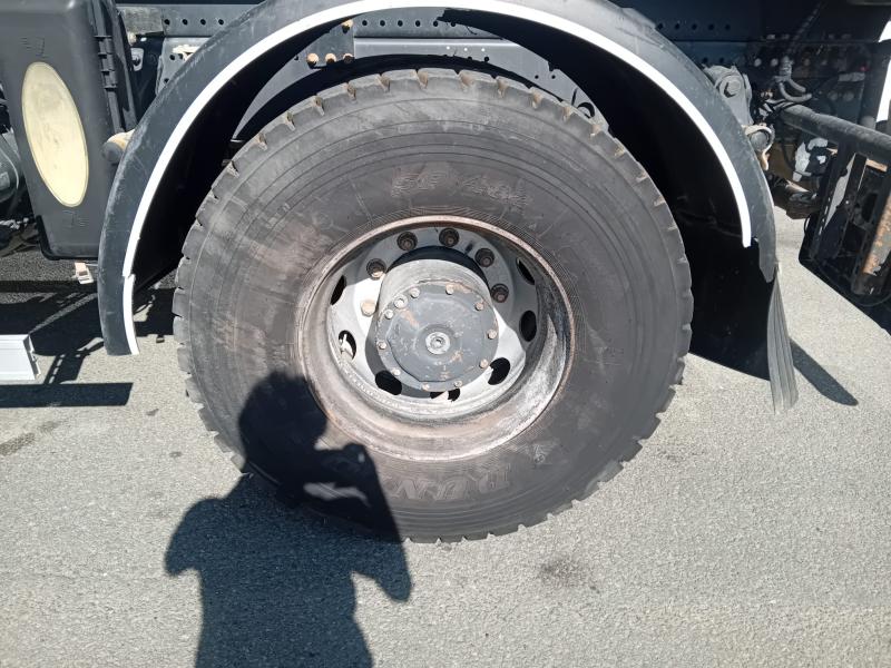 Camion Mercedes Axor 1833 Benne Bi-benne