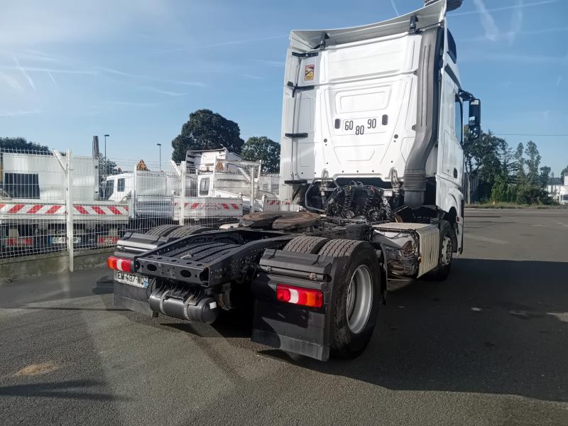 Tracteur Mercedes Actros 1845