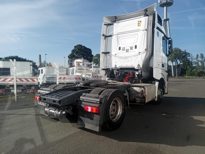 Tracteur Mercedes Actros 1845