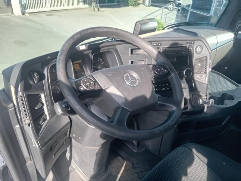 Tracteur Mercedes Actros 1845