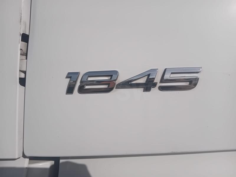 Tracteur Mercedes Actros 1845