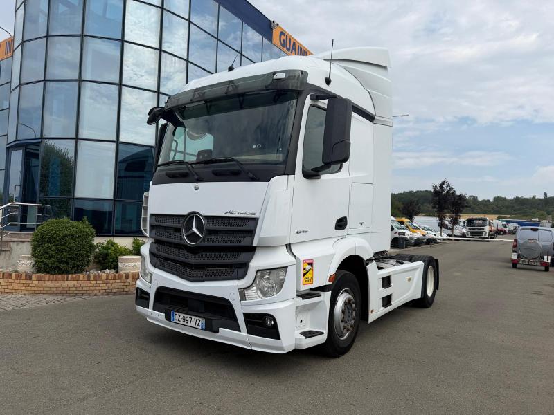 Tracteur Mercedes Actros 1845