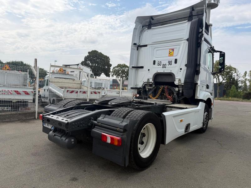 Tracteur Mercedes Actros 1845