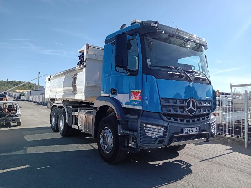 Camion Mercedes Arocs 2640 Polybenne